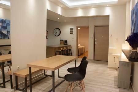 Modern Central Apartment Thessaloniki Buitenkant foto